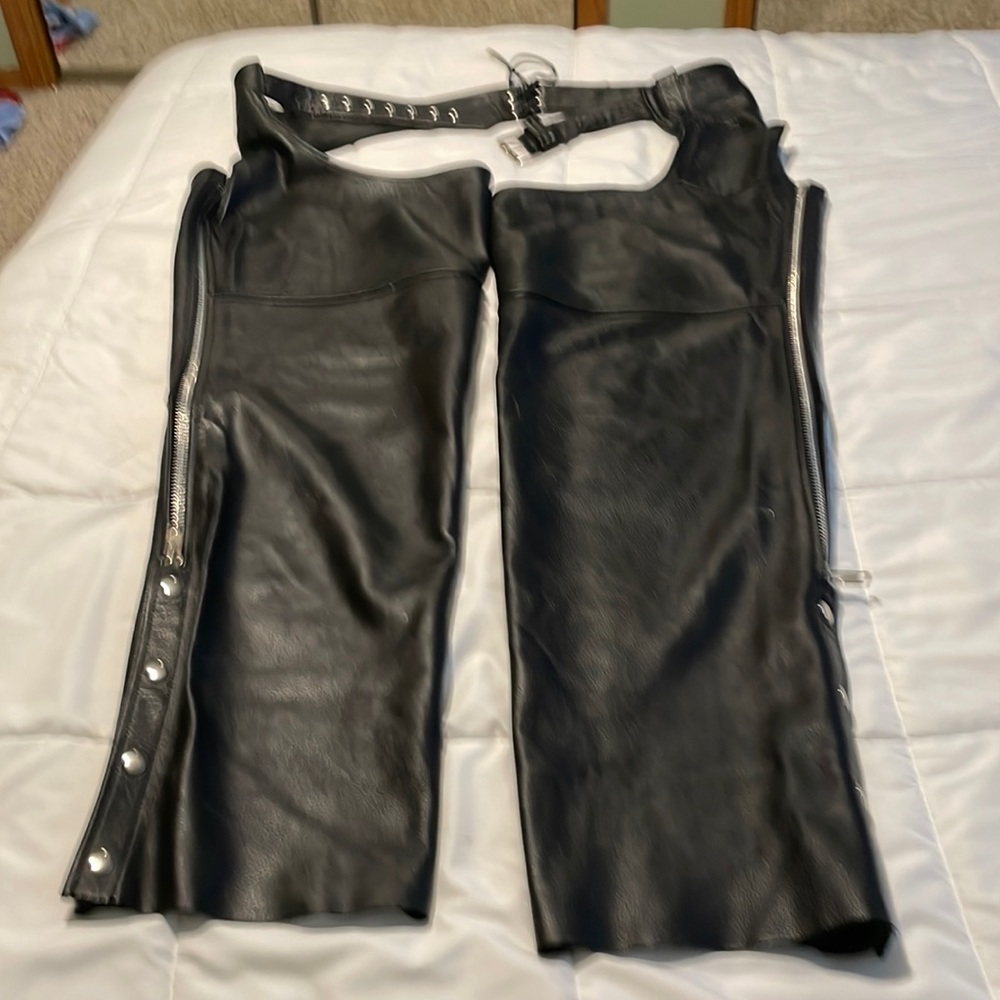 Wilson Leather Women’s leather chaps XL